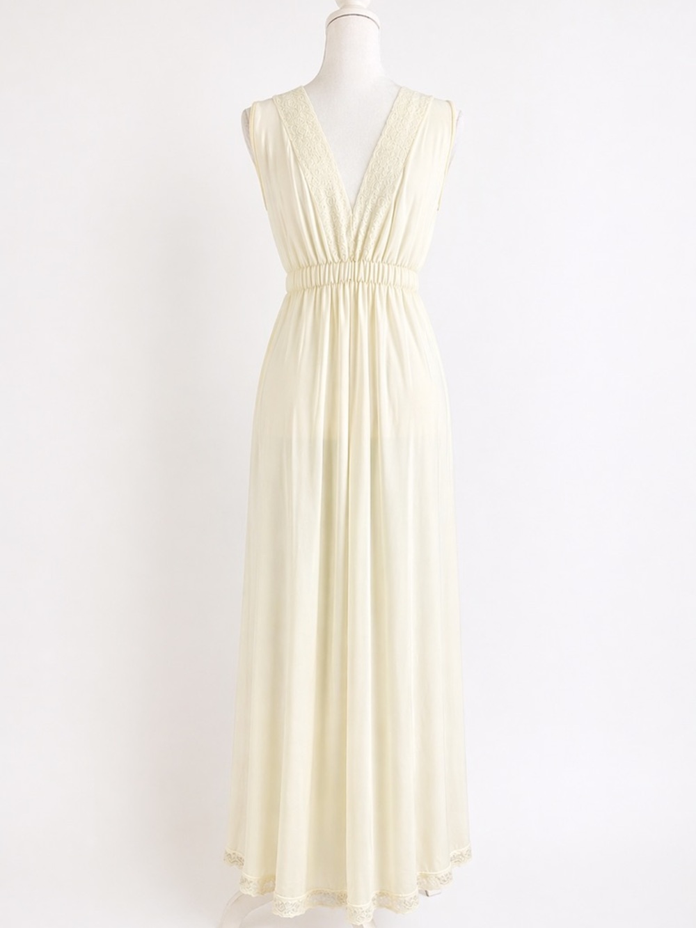 Vintage 70s Ivory Maxi Slip Dress Lace Trim Cottagecore Prairie Boho